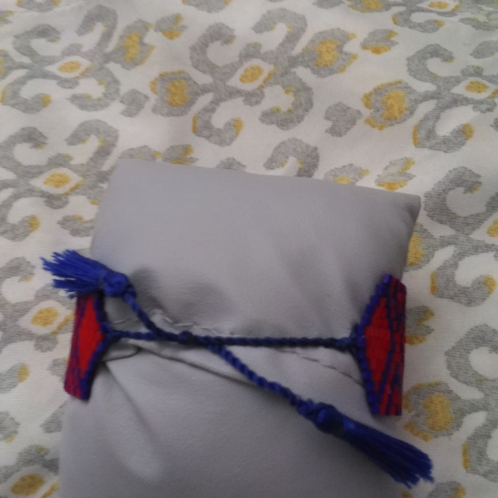 Quality beads bracelet red and blue style.